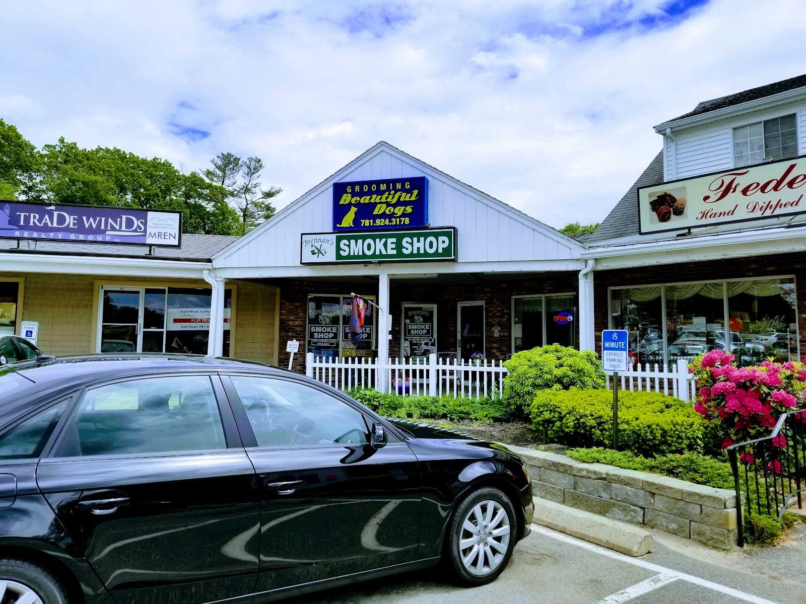 Brennan's Smoke Shop - Pembroke photo 7