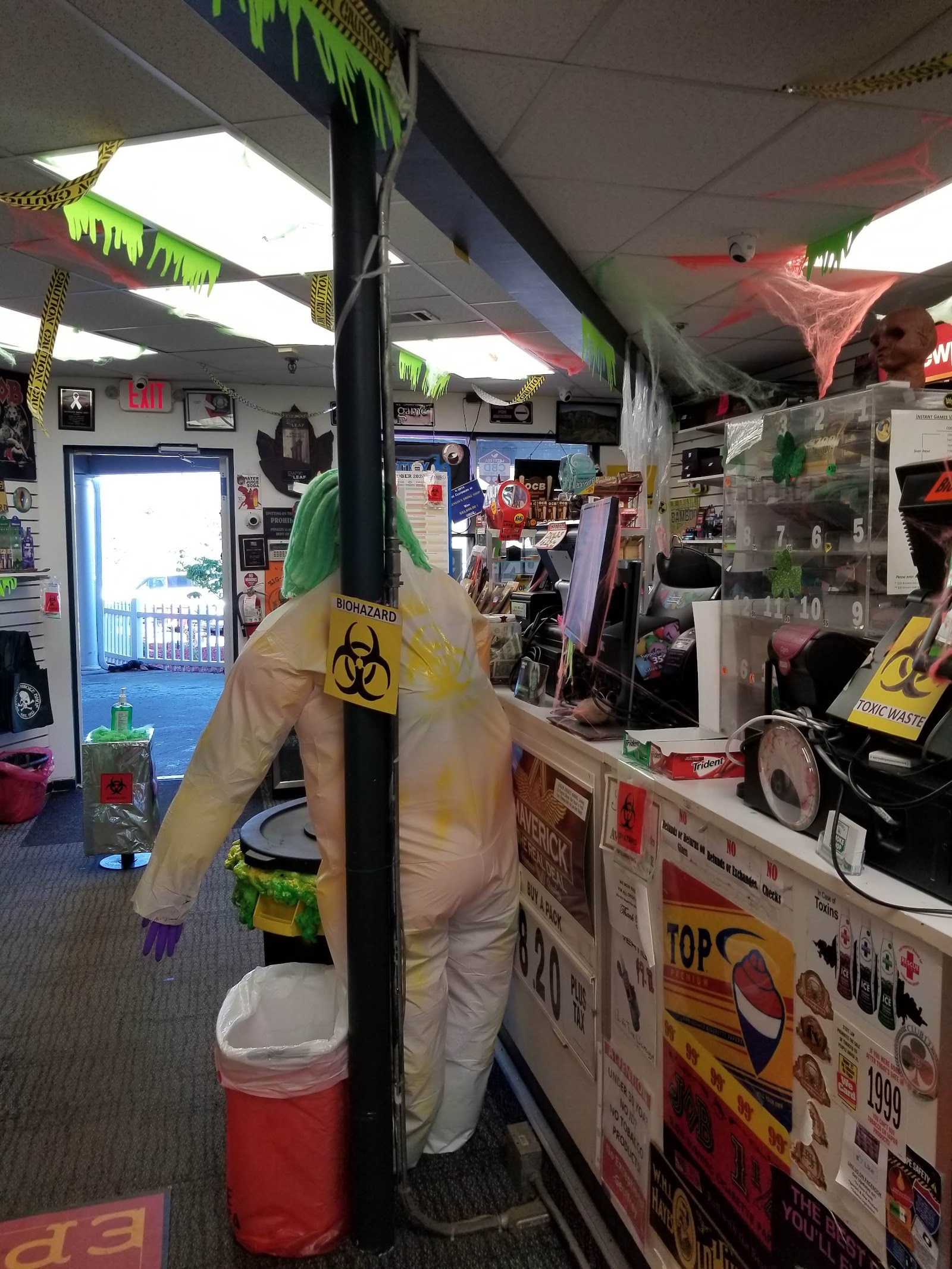 Brennan's Smoke Shop - Pembroke photo 10