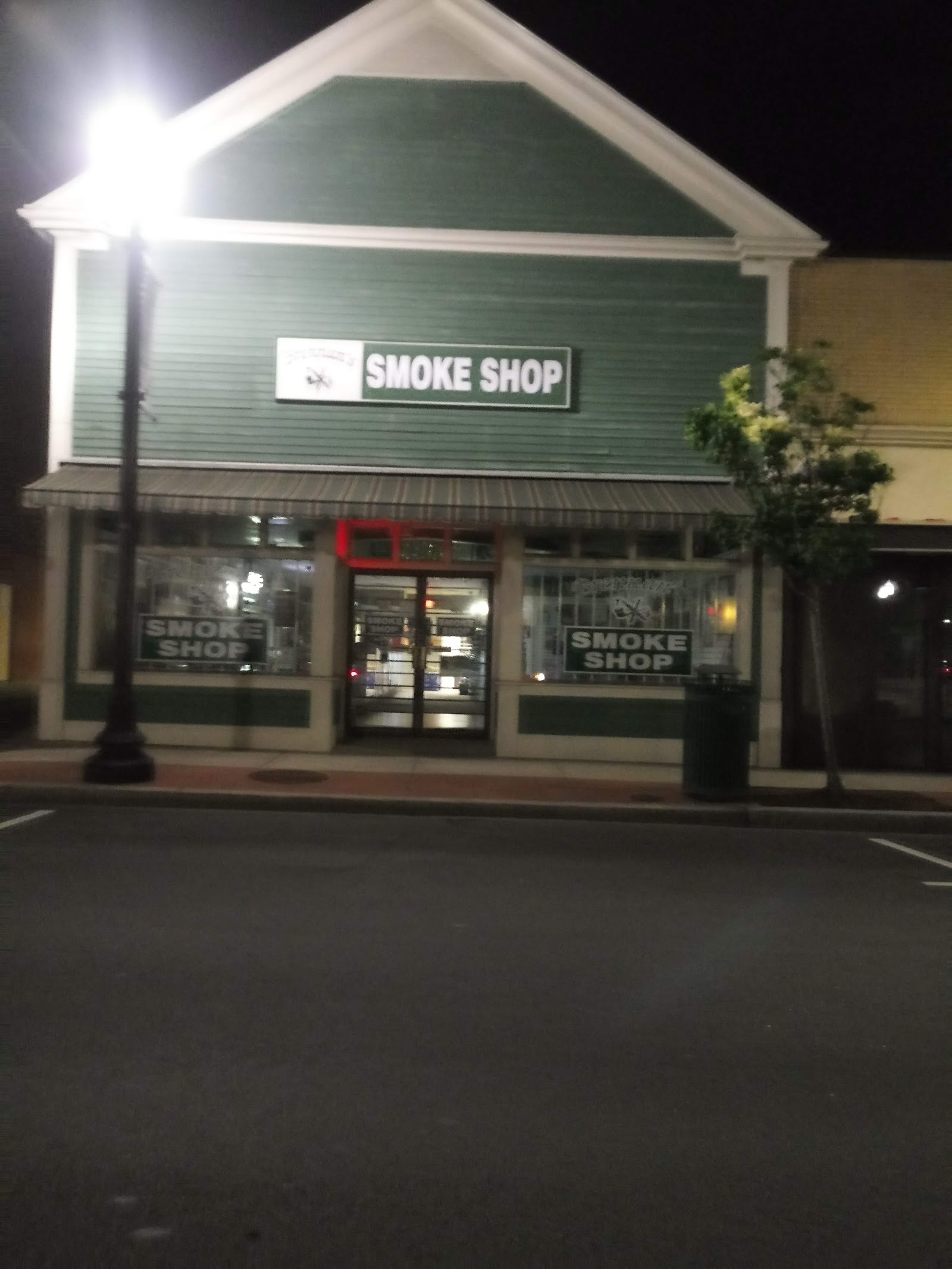 Brennan's Smoke Shop - Taunton photo 4