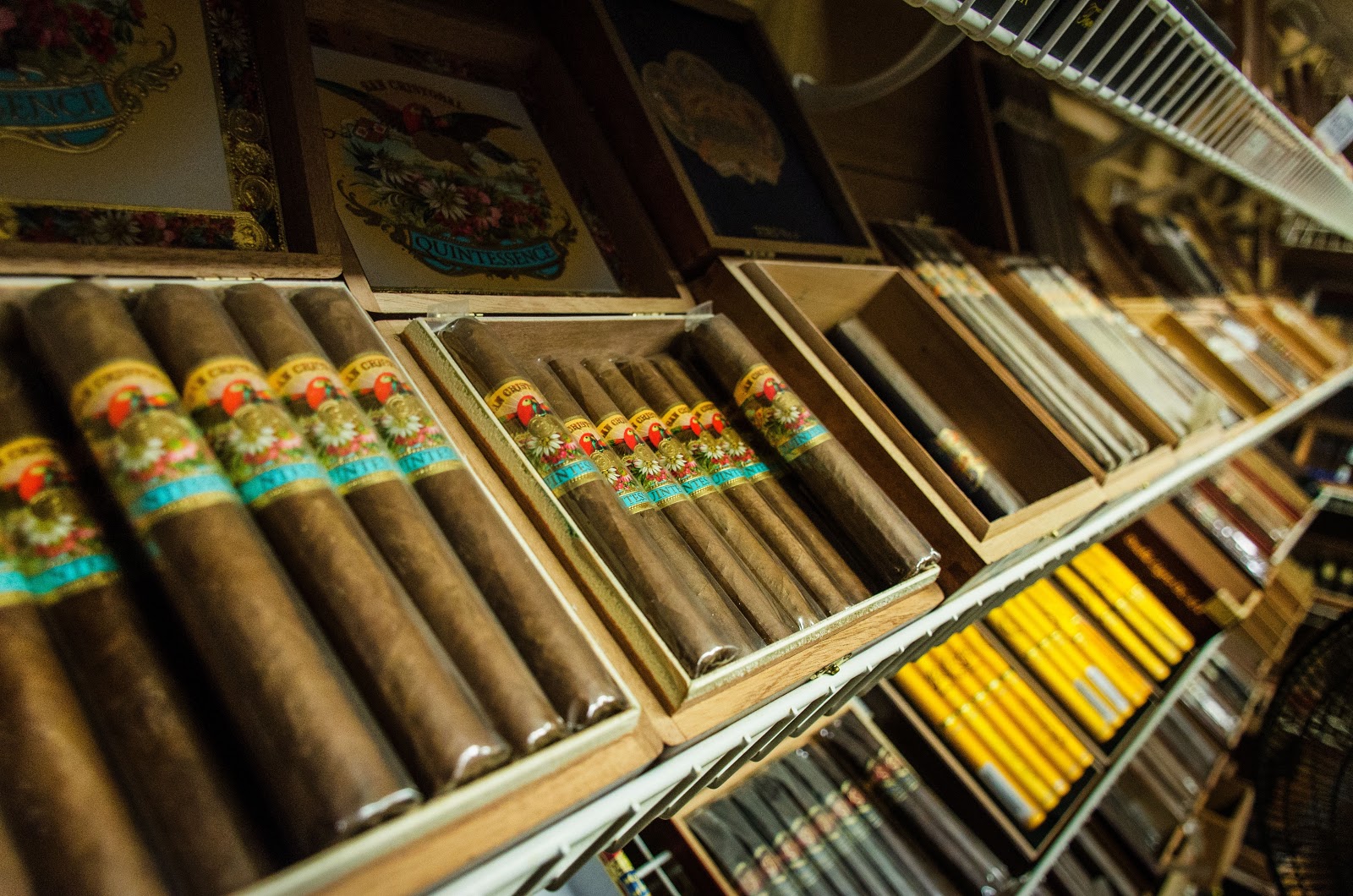 Brentley's Fine Cigars and Tobacco Barn photo 2