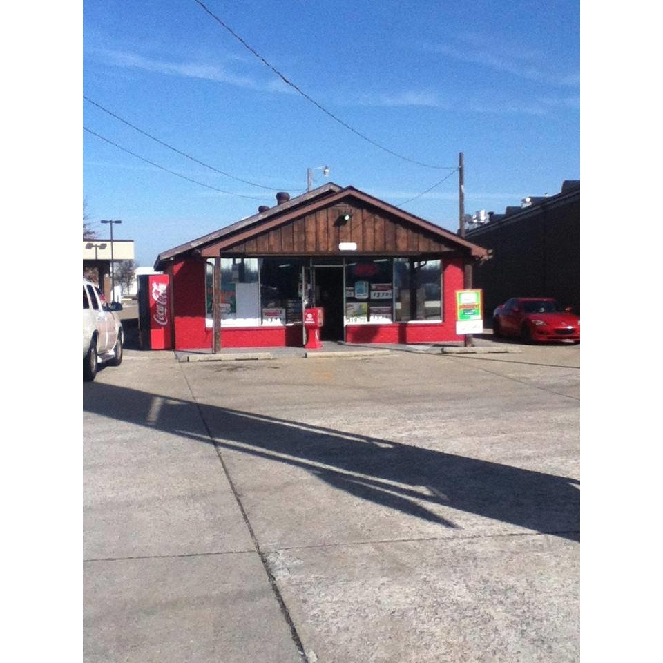 Brentley's Fine Cigars and Tobacco Barn photo 9
