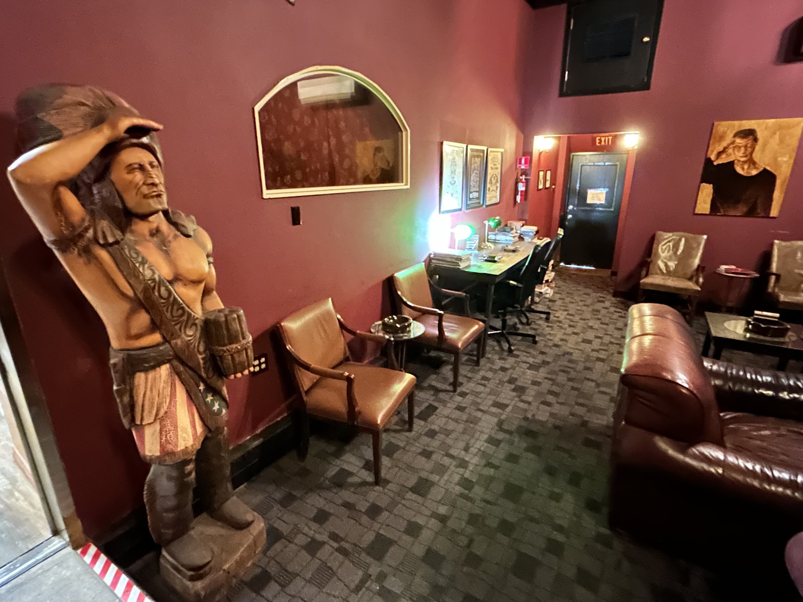 Broadway Cigar Company (HQ) photo 7