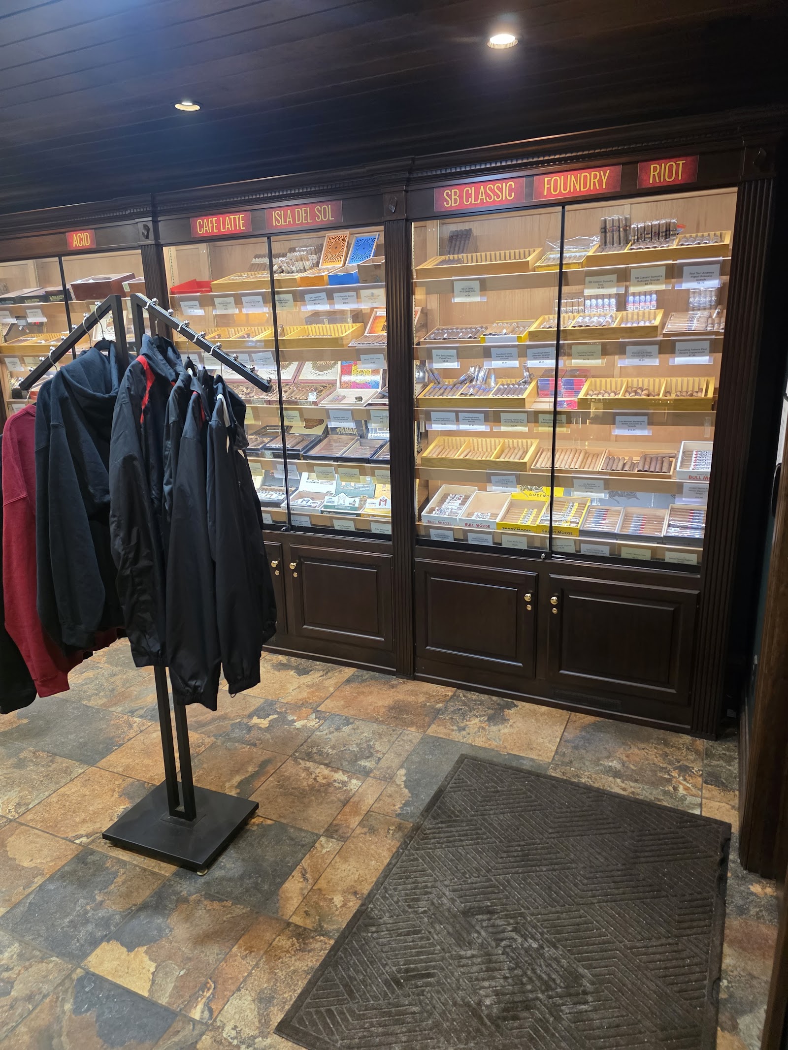 Buffalo Cigars & Lounge - Buffalo, NY (Amherst) photo 4