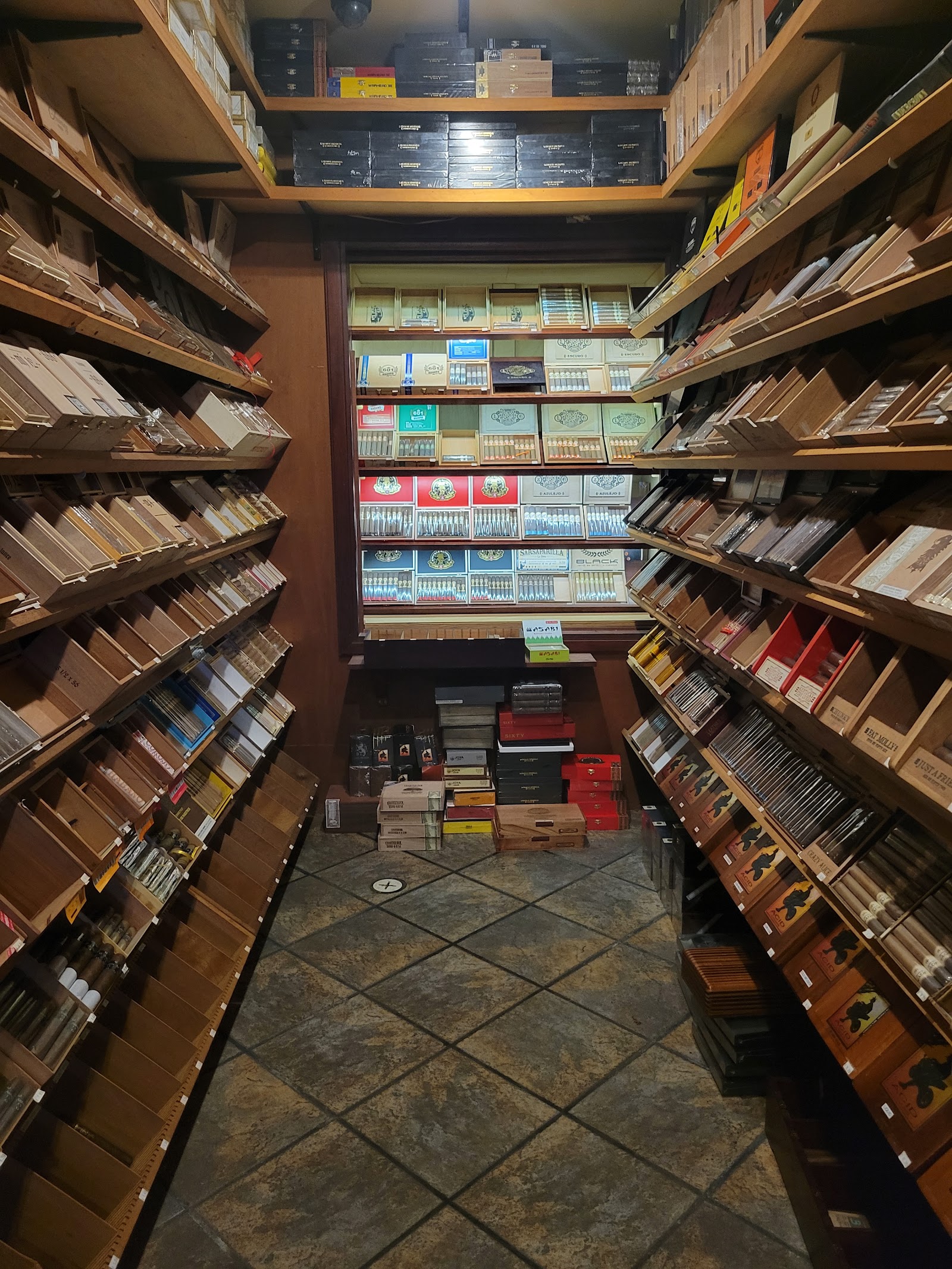 Burn Premium Cigars photo 4