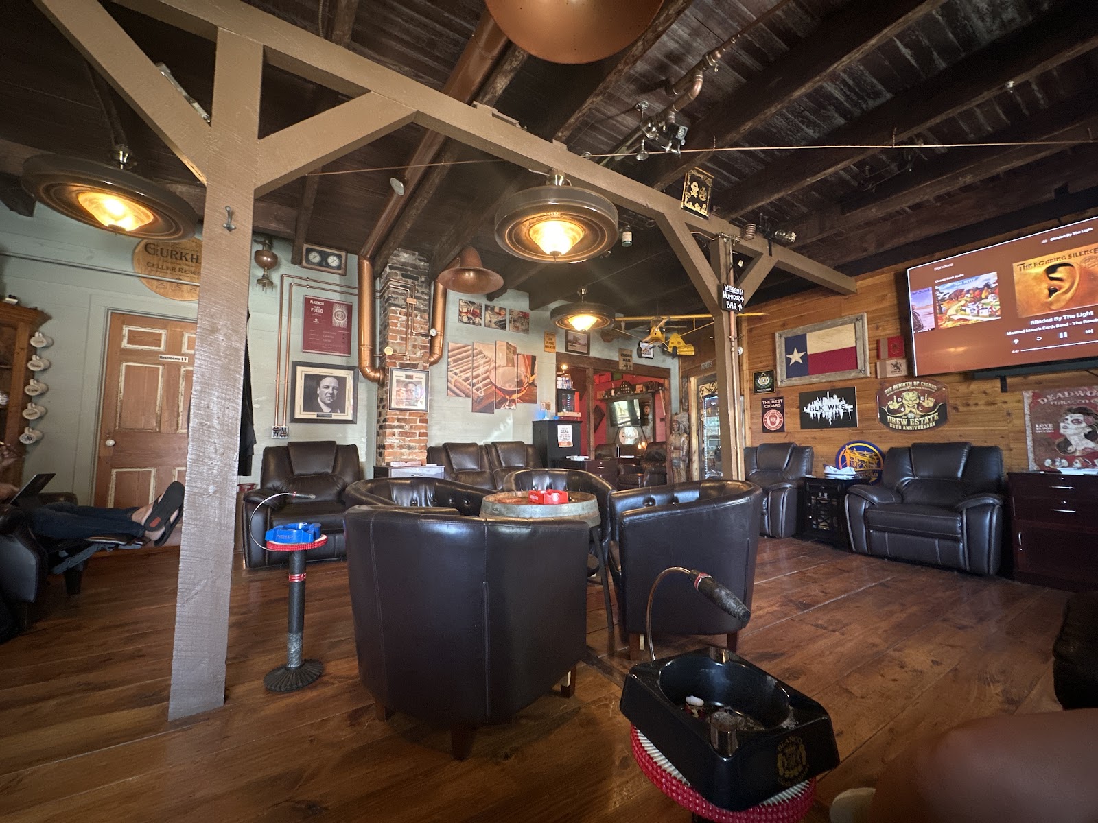 C & S Cigar Lounge photo 10