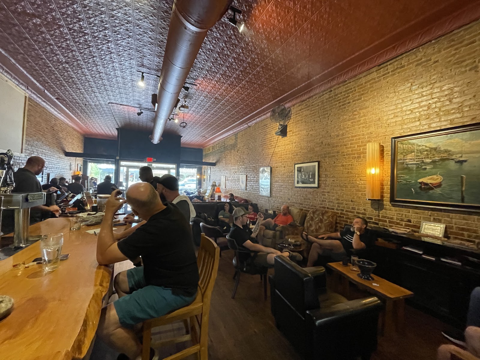 Cameroon Cigar Lounge photo 8