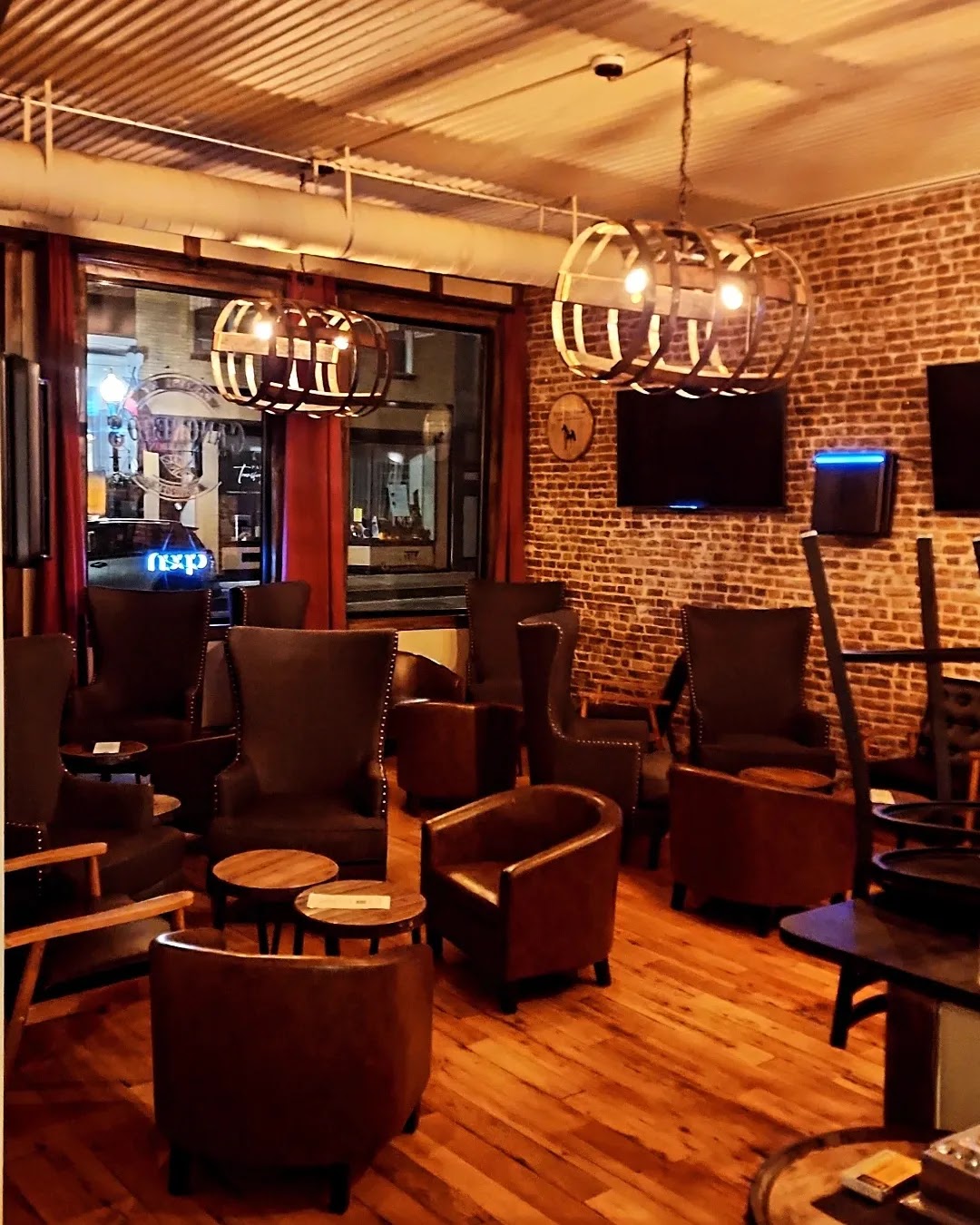 Canonero's Cigar & Bourbon Bar photo 3