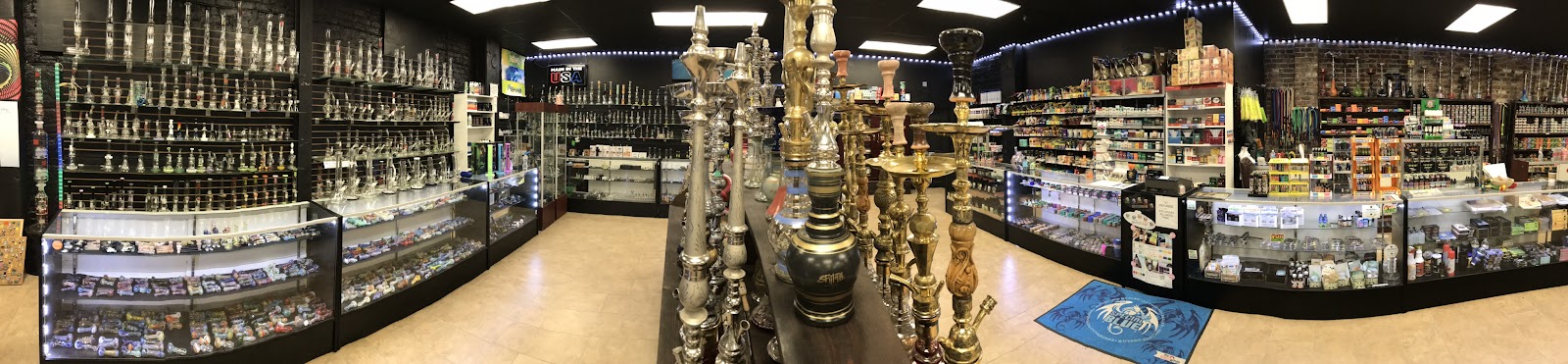 Carytown Tobacco - Richmond, VA (VCU Campus) photo 5