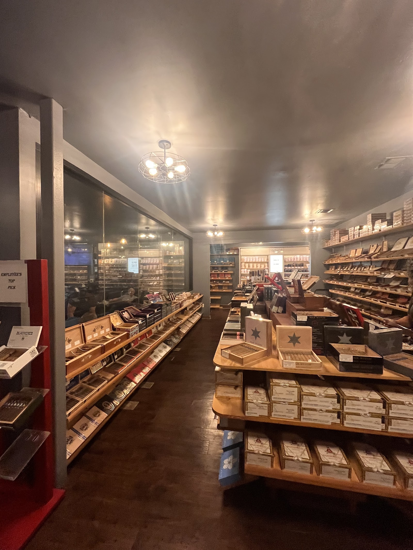 Casa de Montecristo by Serious Cigars (FM 1960) photo 6