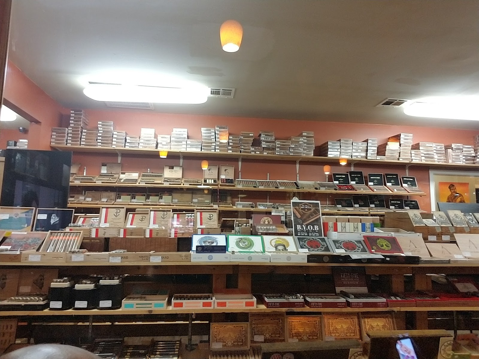 Casa de Montecristo by Serious Cigars (FM 1960) photo 9