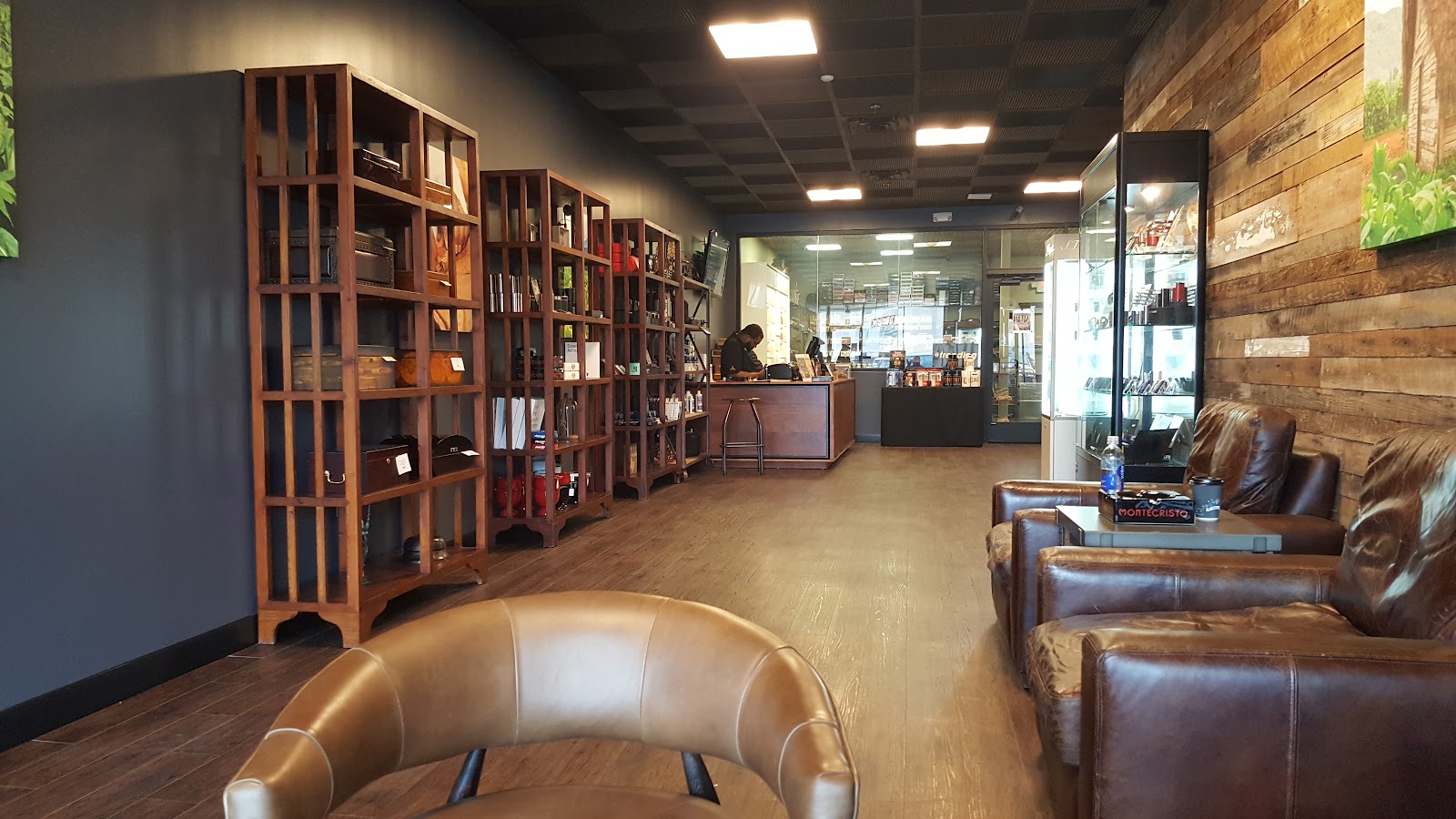 Casa de Montecristo by Serious Cigars (JFK Blvd) photo 8