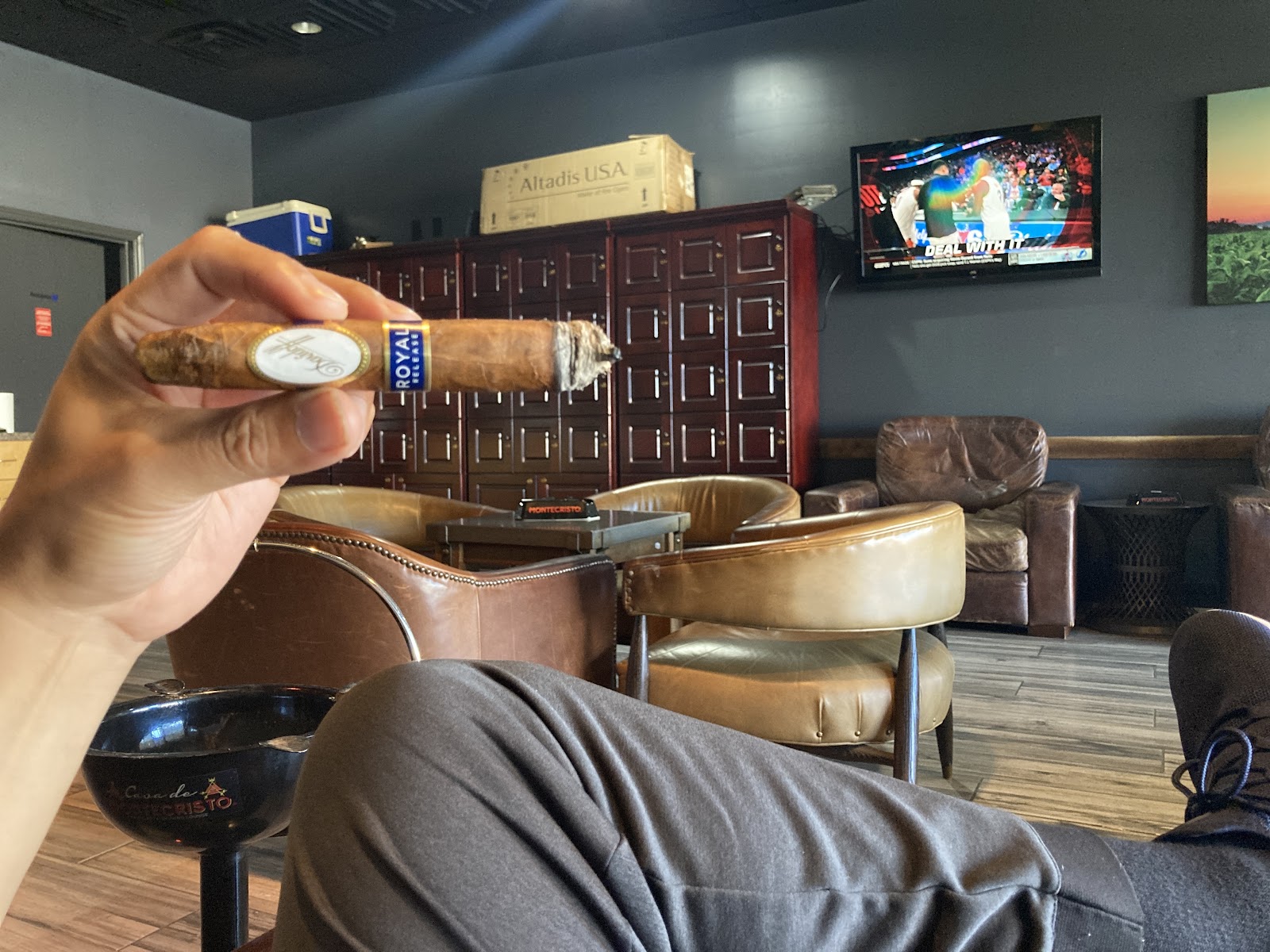 Casa de Montecristo by Serious Cigars (JFK Blvd) photo 10