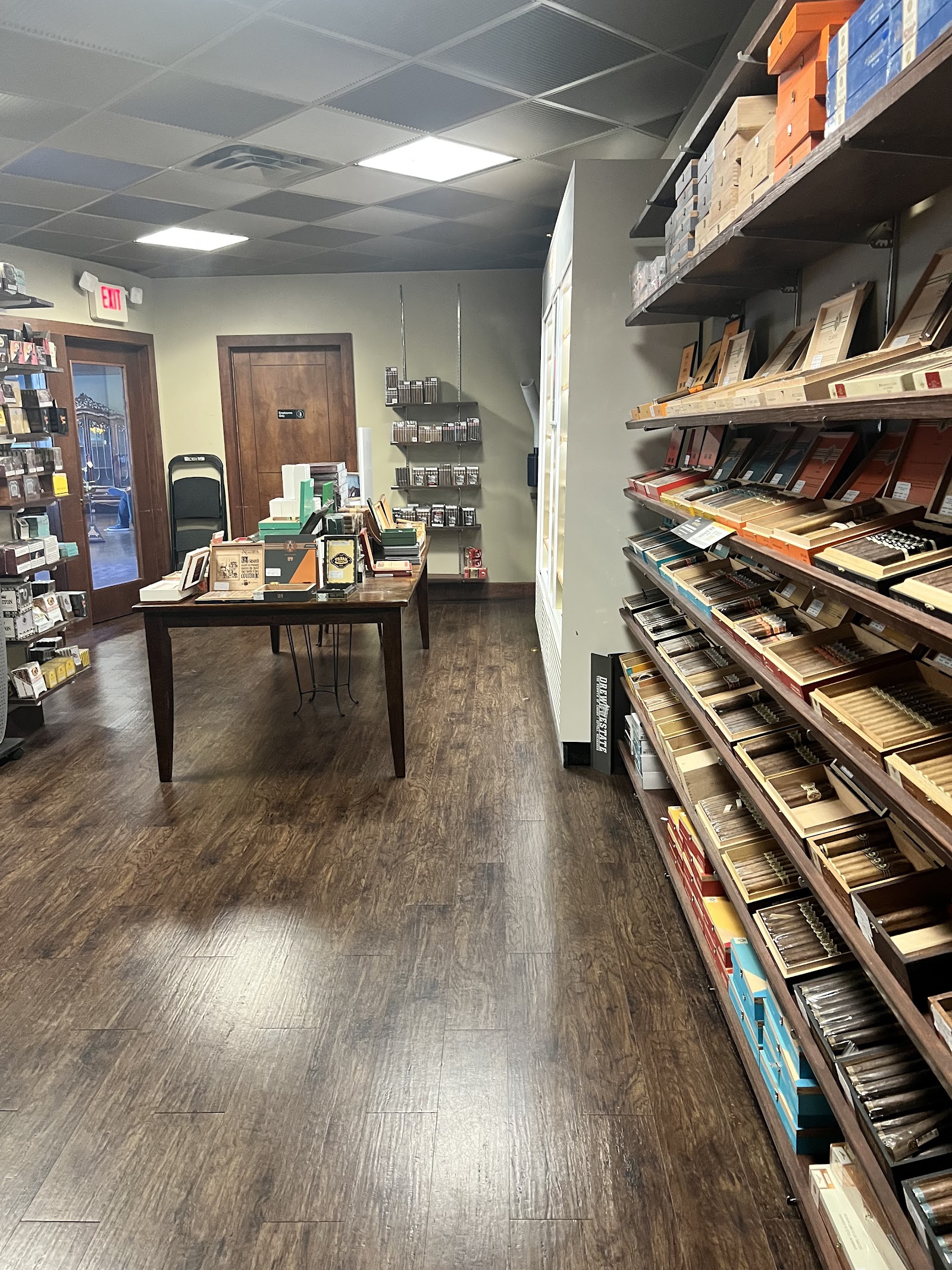 Casa de Montecristo by Serious Cigars (West Loop) photo 6