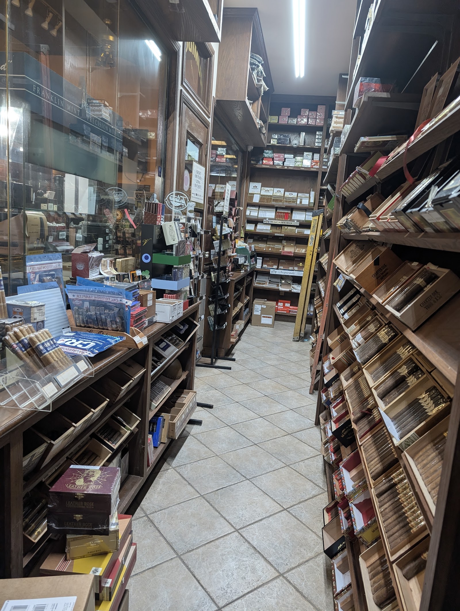 Casa Petrides Tobacco photo 5