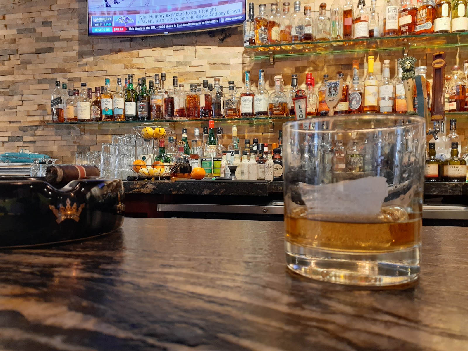 Casablanca Cigar Bar photo 4