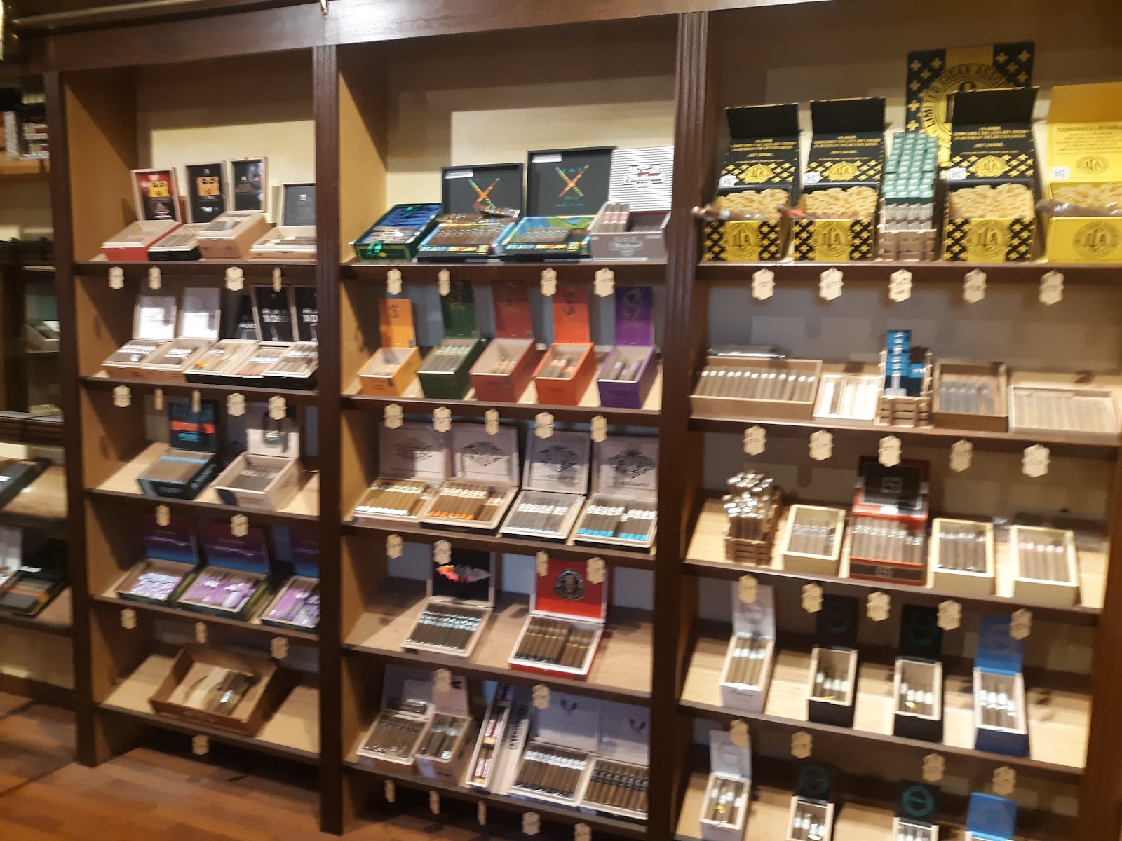 Casbar Cigar Lafayette photo 8