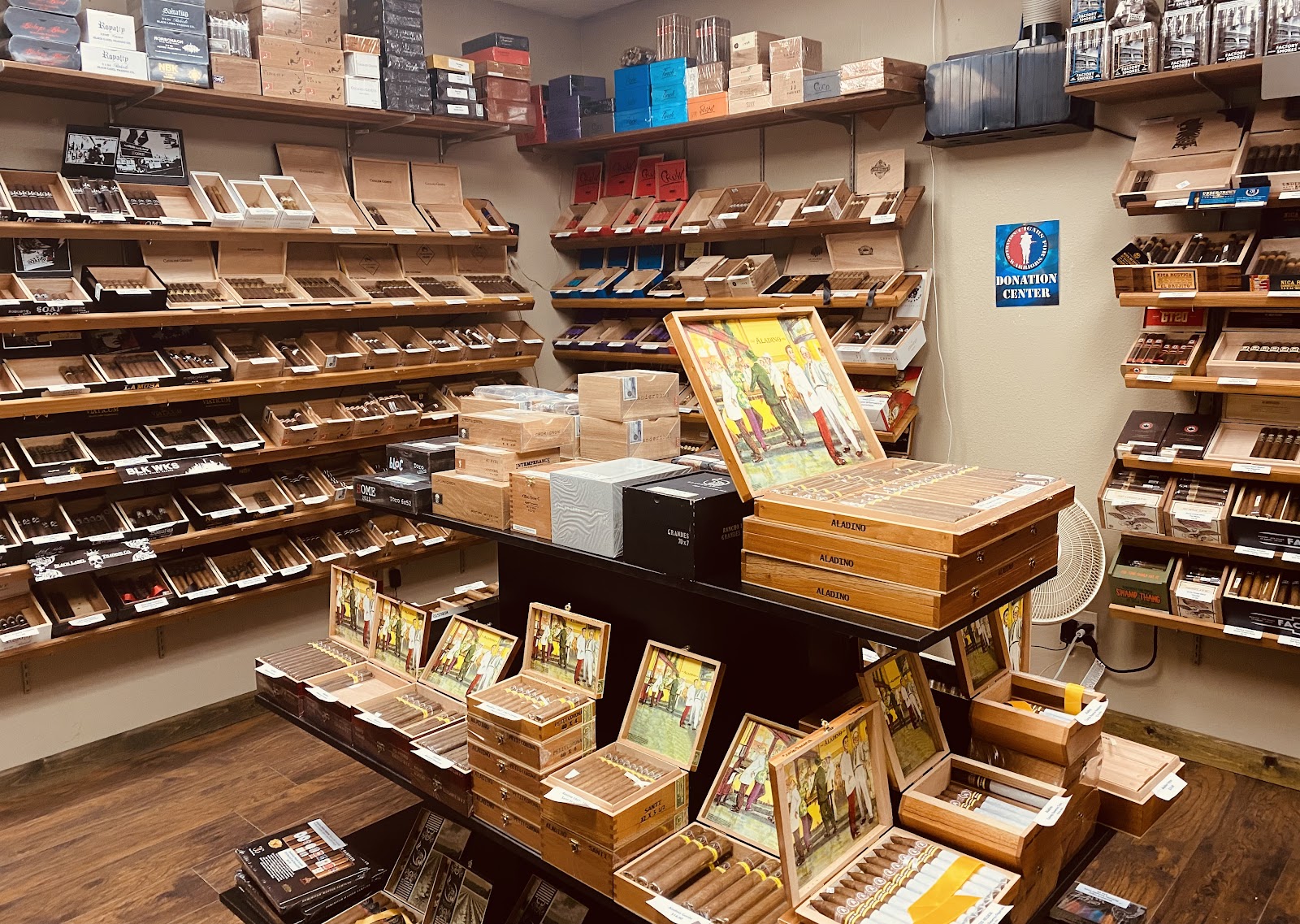 Casper Cigar Company photo 4