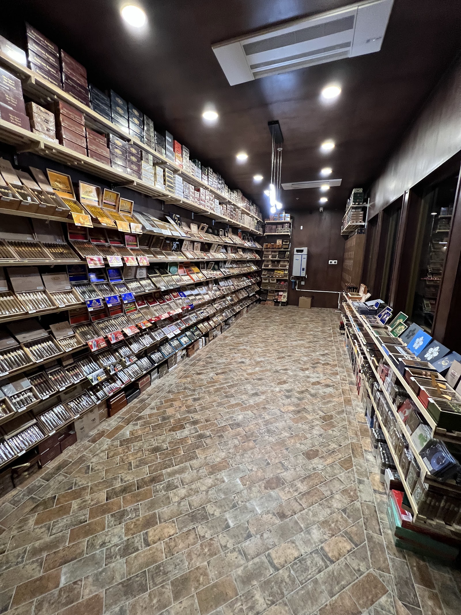 Castro's Cigar Bar, LLC photo 3