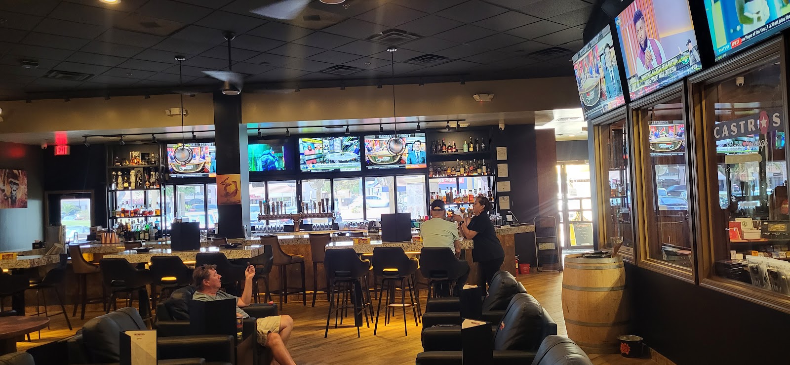 Castro's Cigar Bar, LLC photo 8