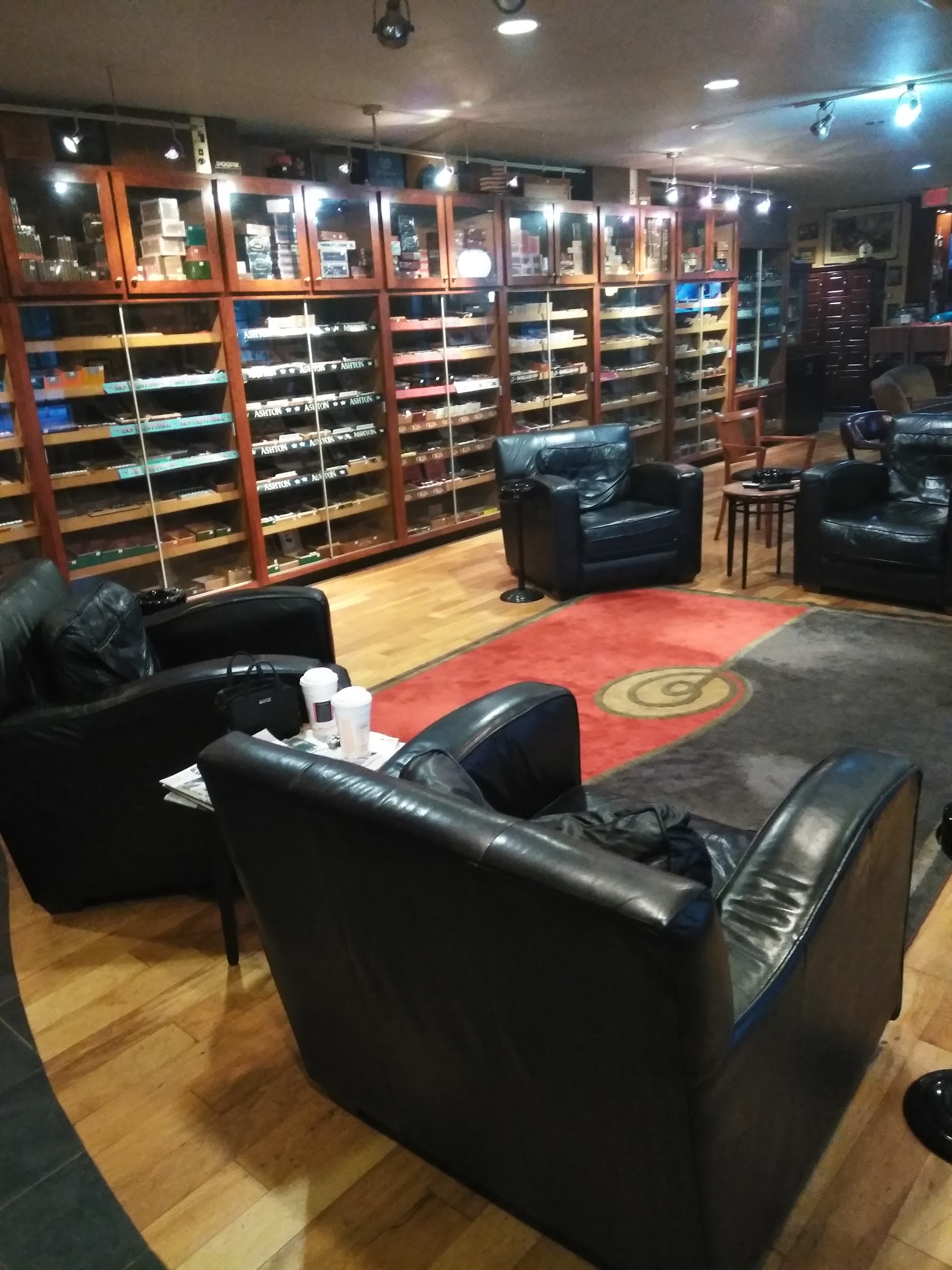 Castros Cigar Lounge LLC photo 9