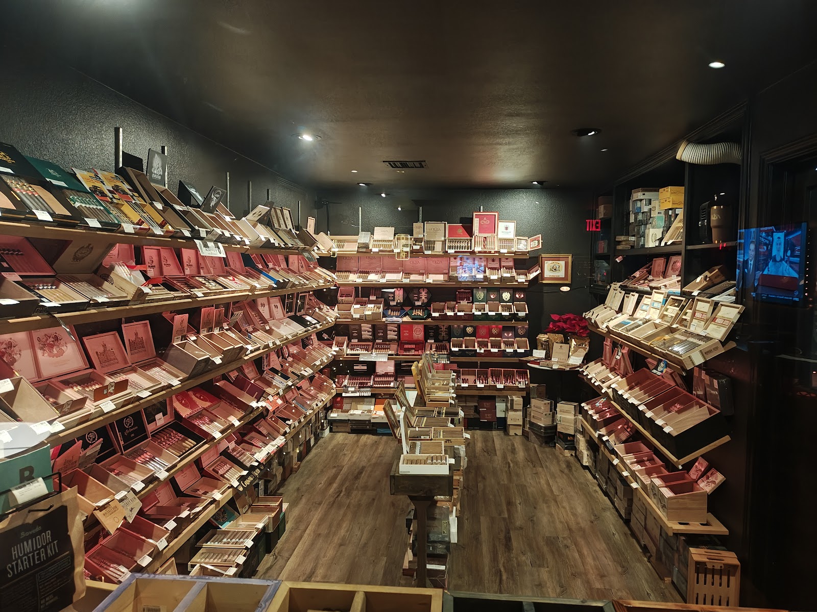 Cattleman Cigar Co. photo 5