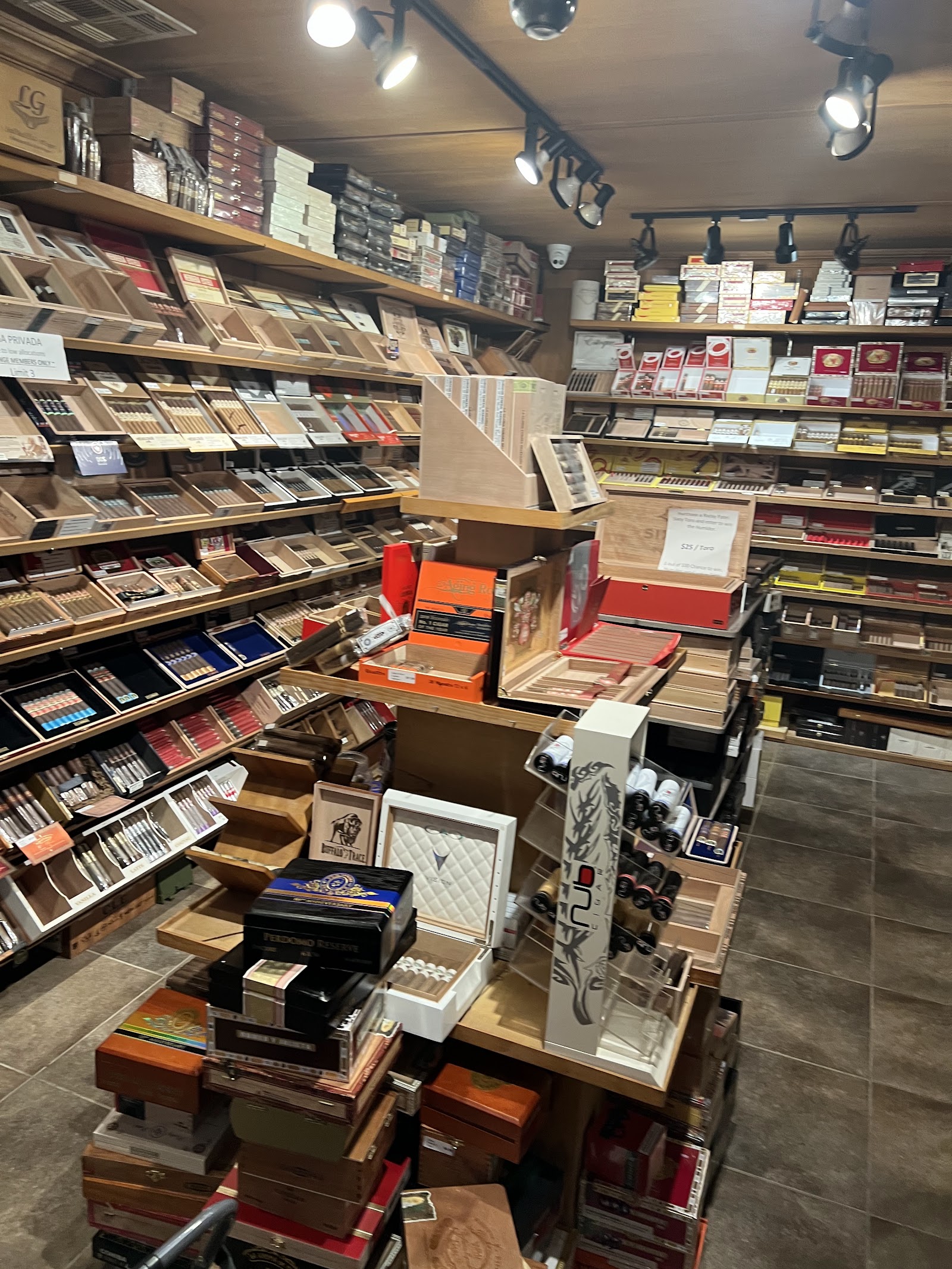 Cavalier Cigar Company photo 3