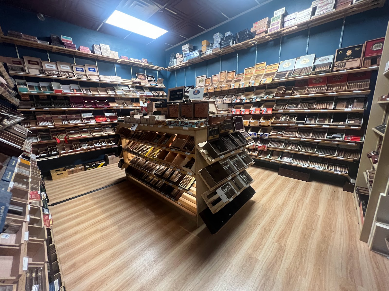 Chesterton’s Fine Cigars photo 5