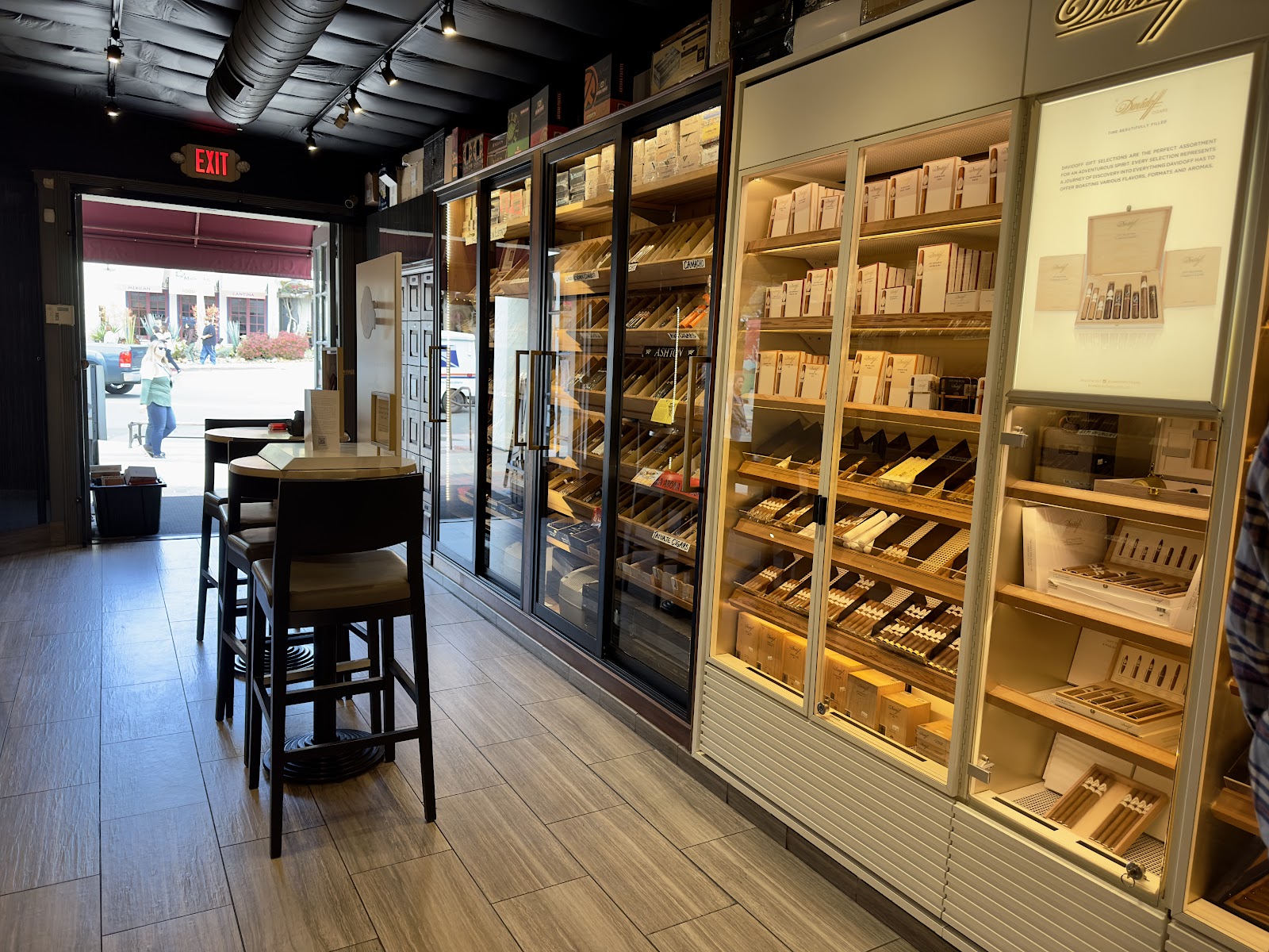 Churchill Cigar Lounge - San Diego photo 9