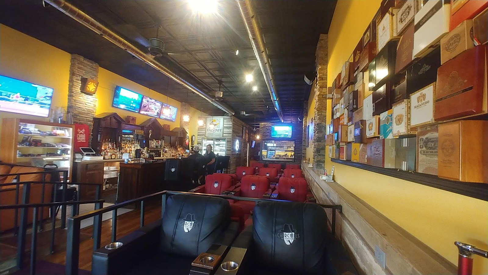 Churchill's the Cigar Bar