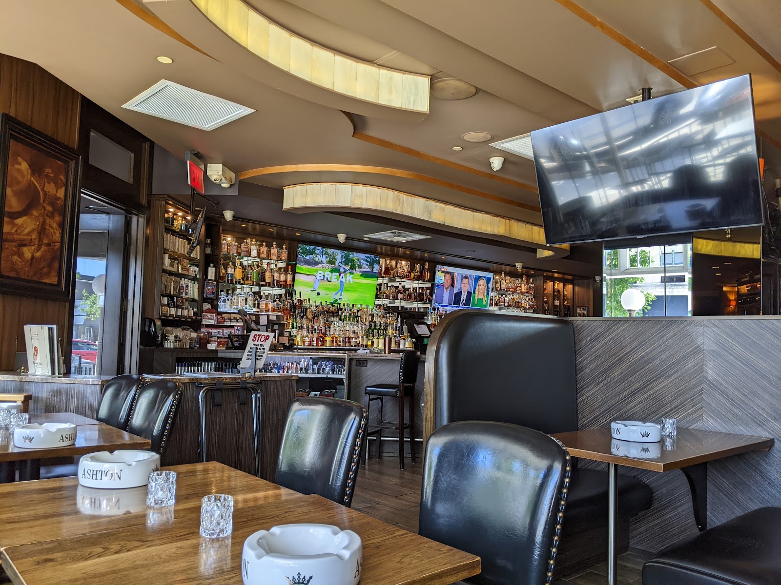Churchill's Bistro & Cigar Bar (HQ) photo 2