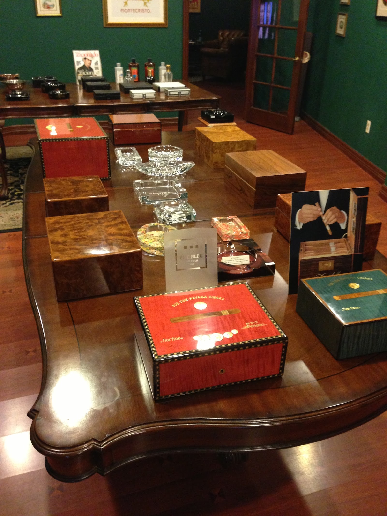 Churchill's Fine Cigars - Ahwatukee photo 4