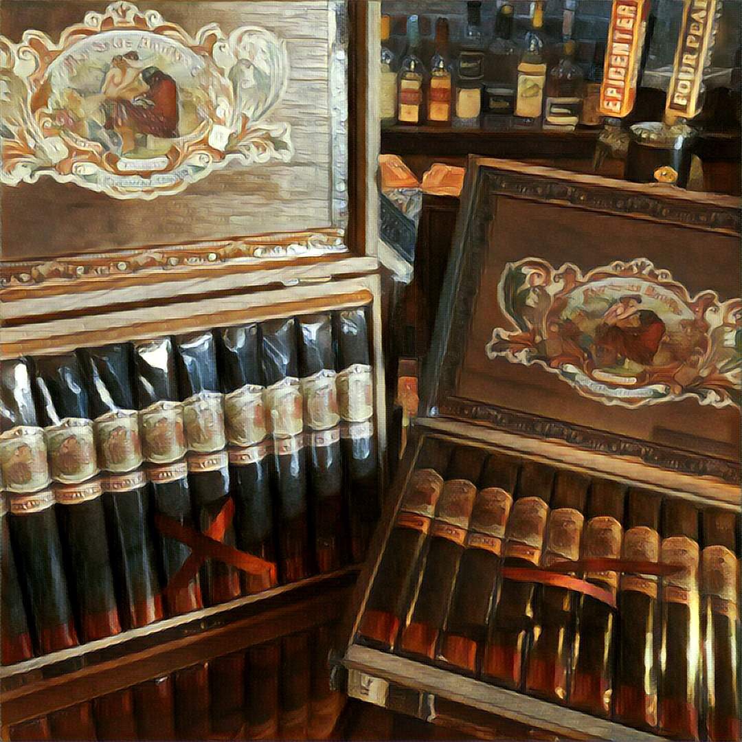 Churchill's Fine Cigars - Glendale photo 4