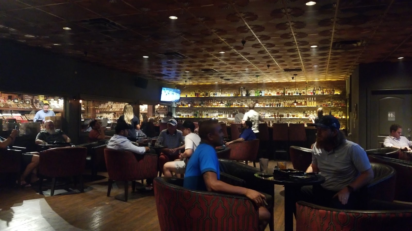 Churchill's Fine Cigars - Phoenix (HQ) photo 6