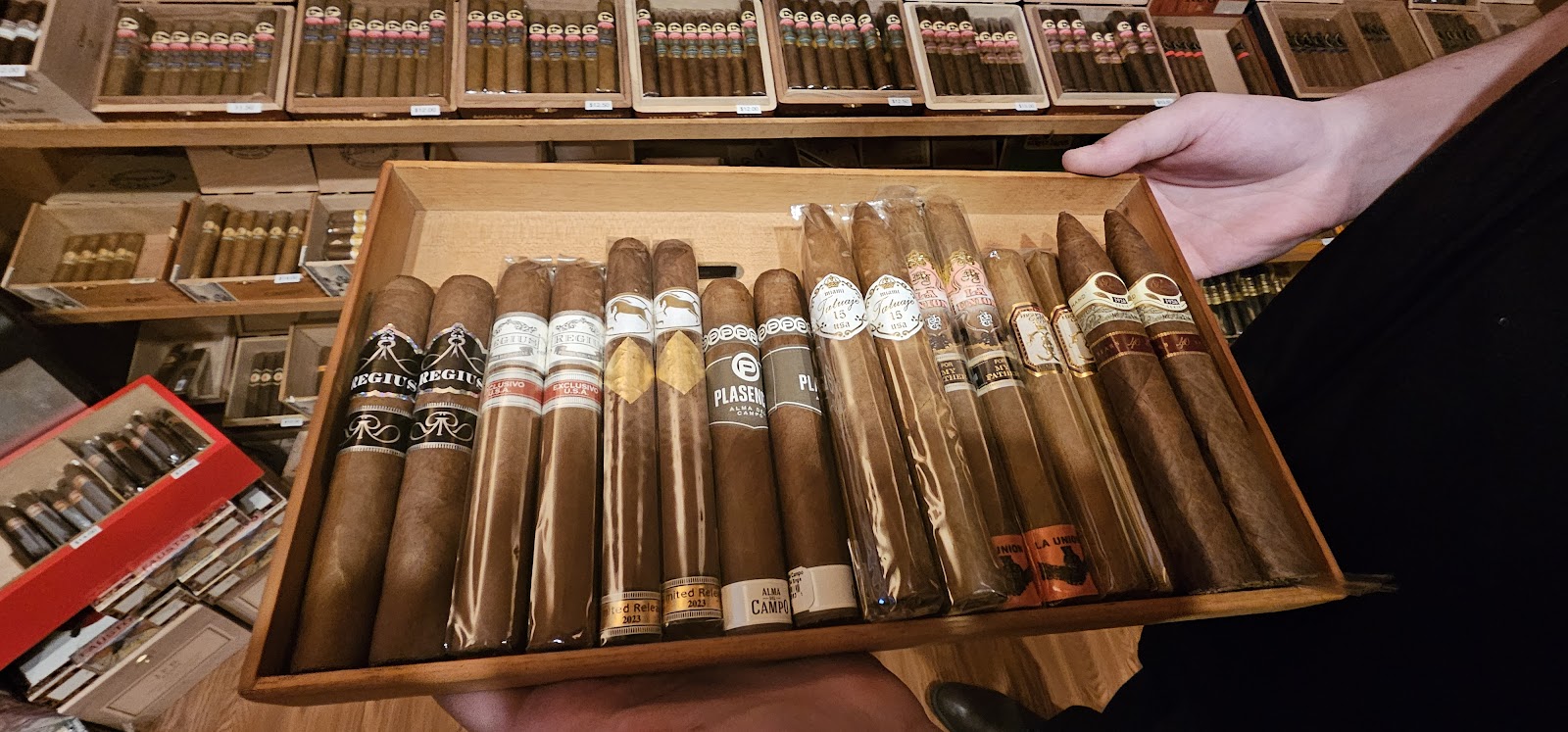 Cigar and Lounge photo 3