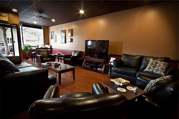 Cigar and Lounge photo 8