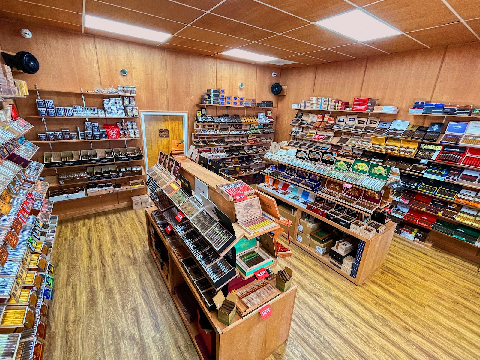 Cigar Barn by Anstead's Tobacco Co. (Sanford) photo 6