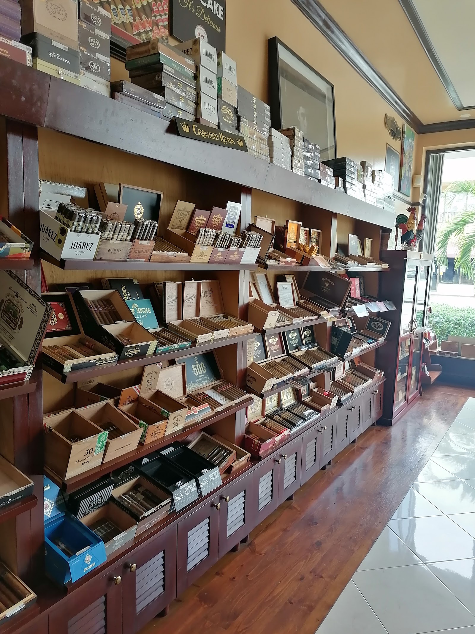 Cigar Boutique Little Havana photo 2