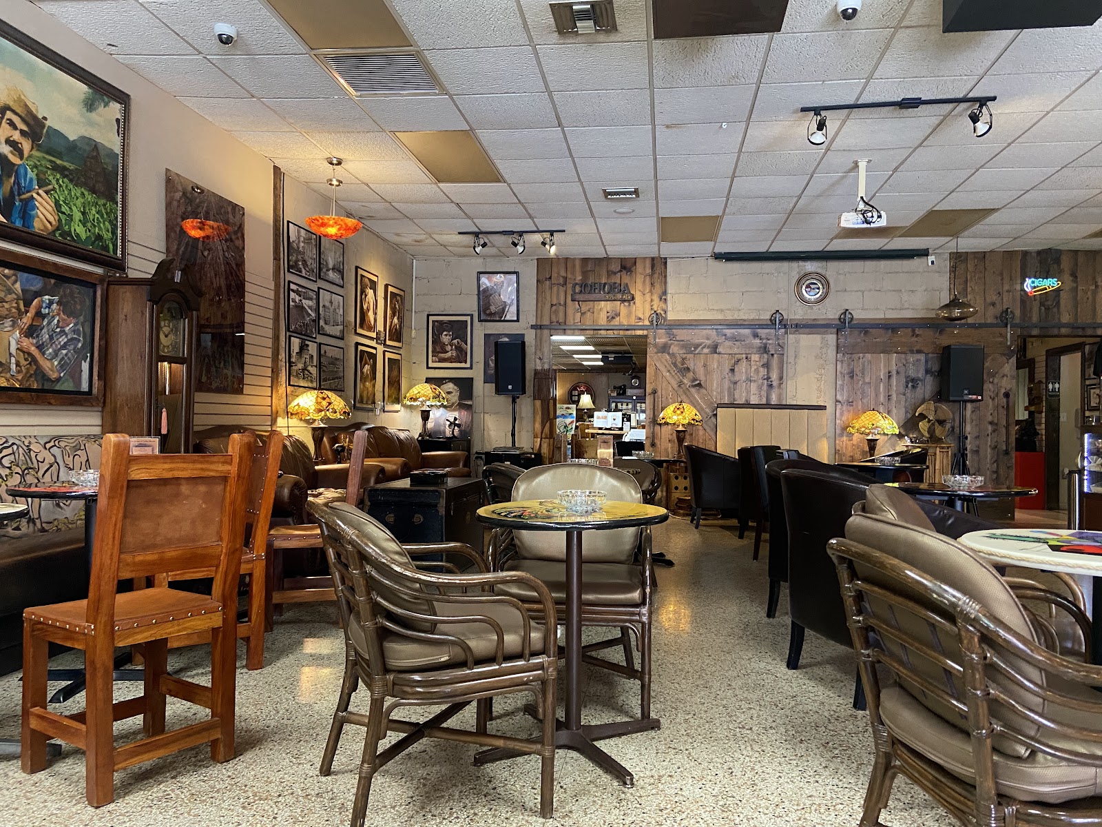 Cigar Boutique Little Havana photo 4