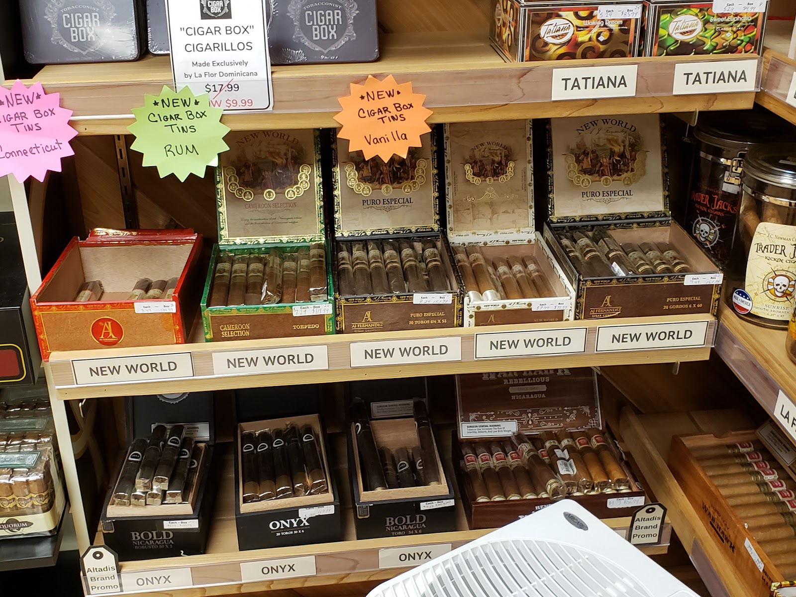 Cigar Box (HQ) photo 3
