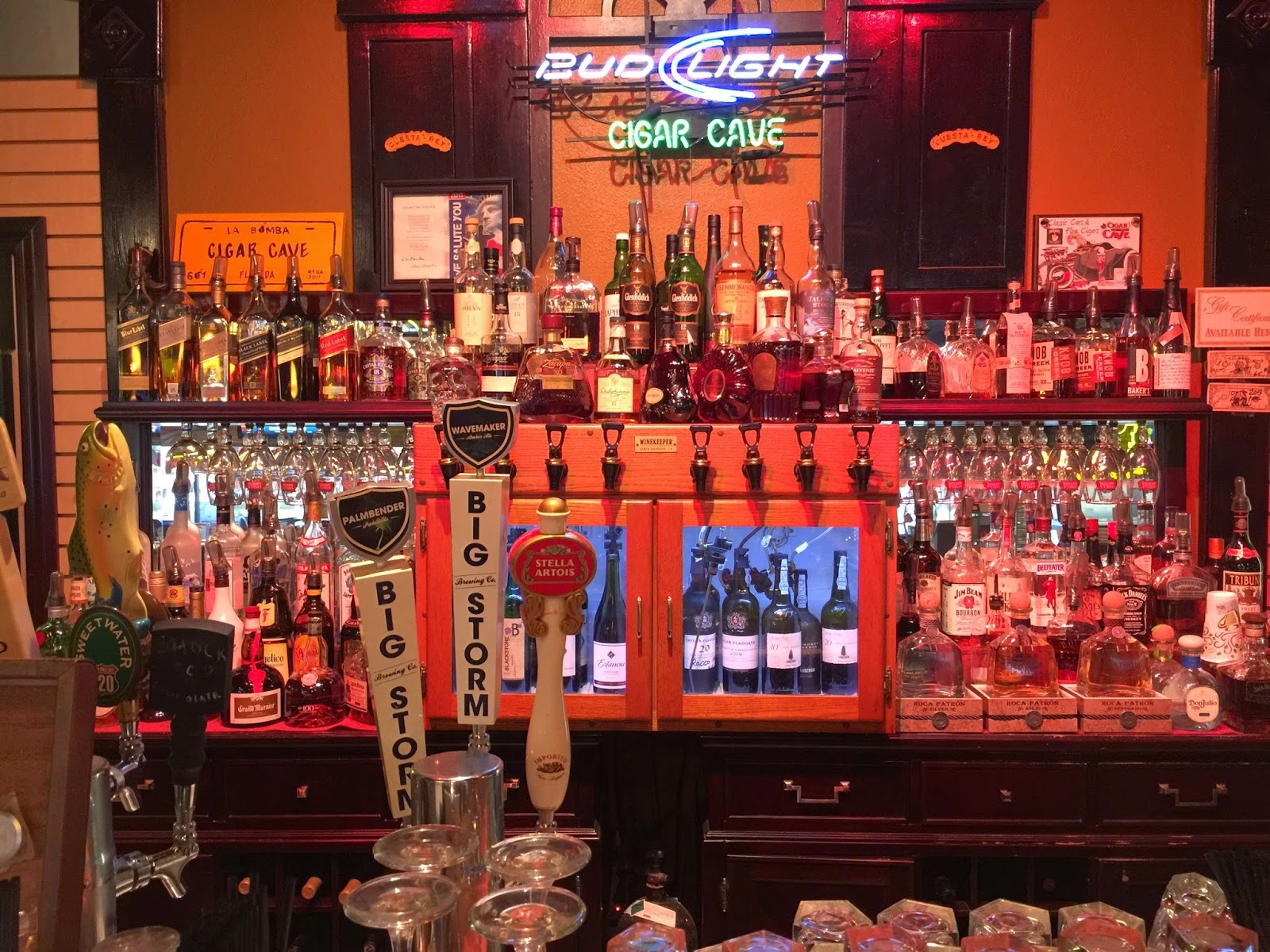 Cigar Cave Lounge photo 5