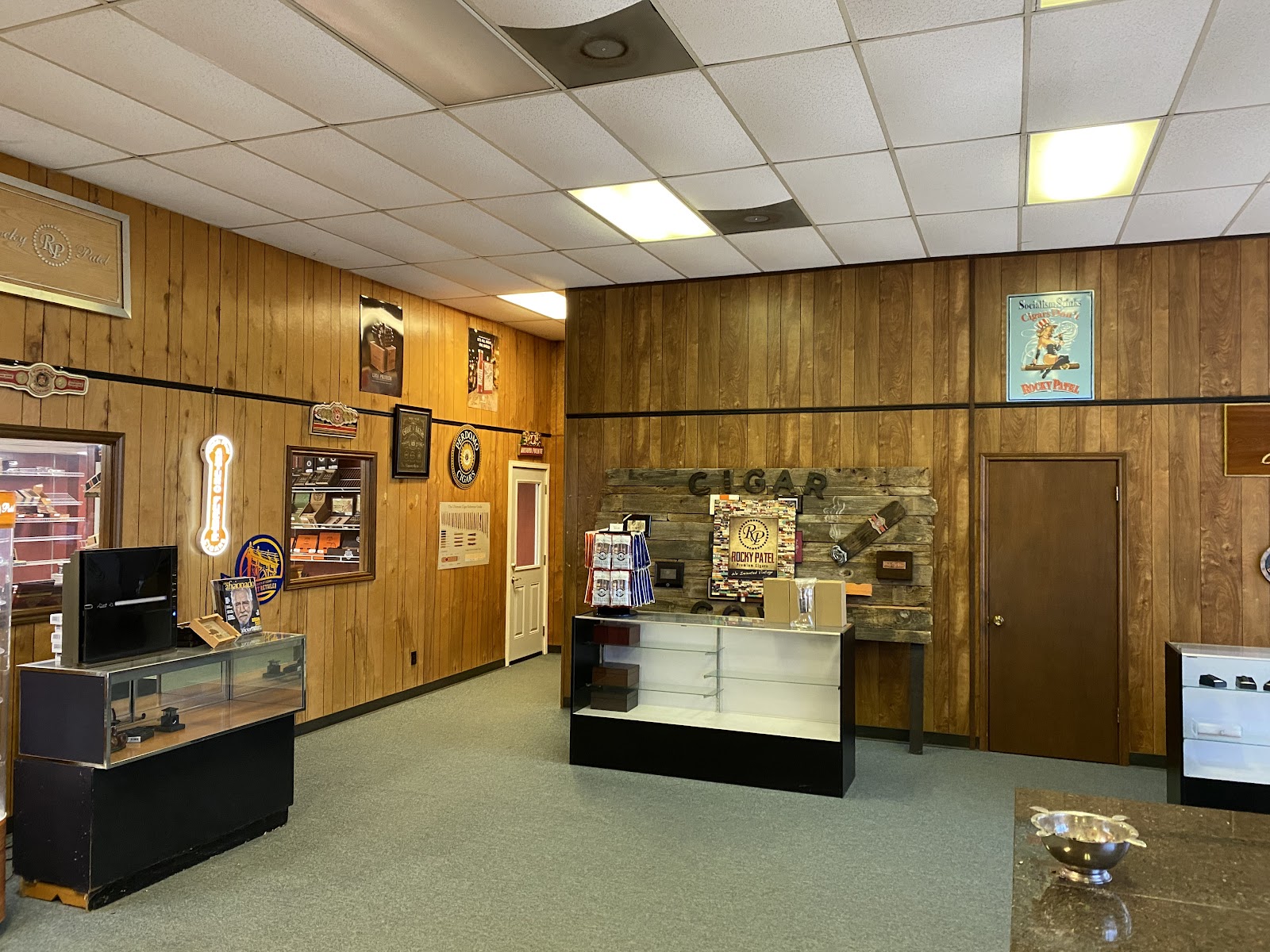 Cigar Cove photo 2