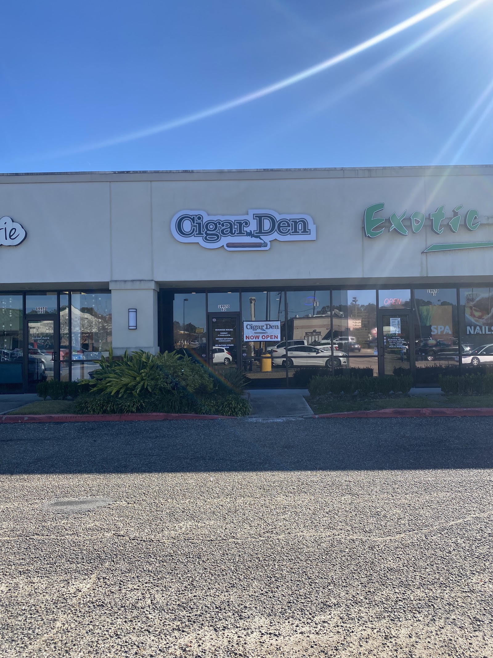 Cigar Den photo 7