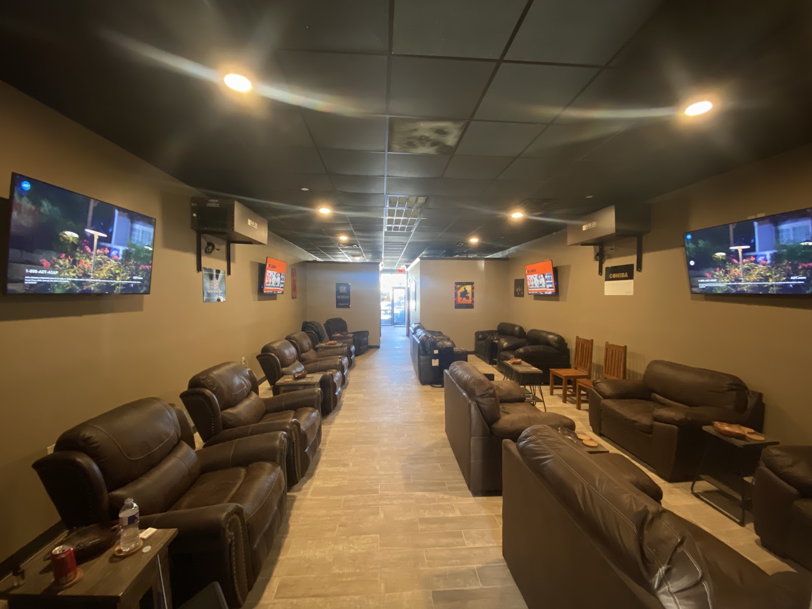 Cigar Den photo 8