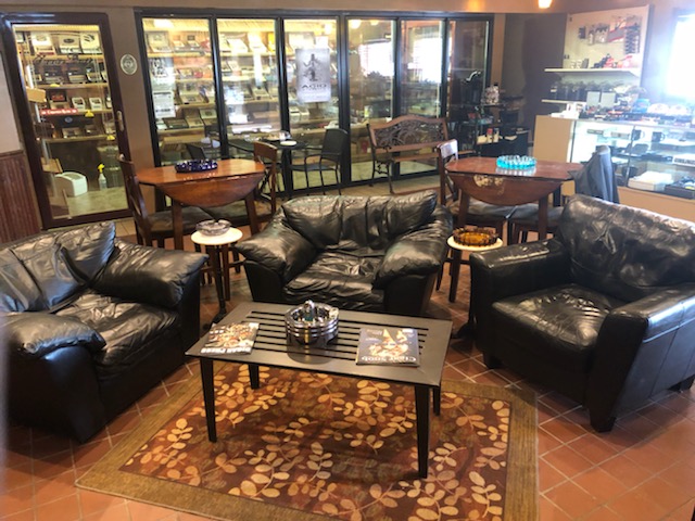 Cigar Fellas Cigar Lounge photo 4
