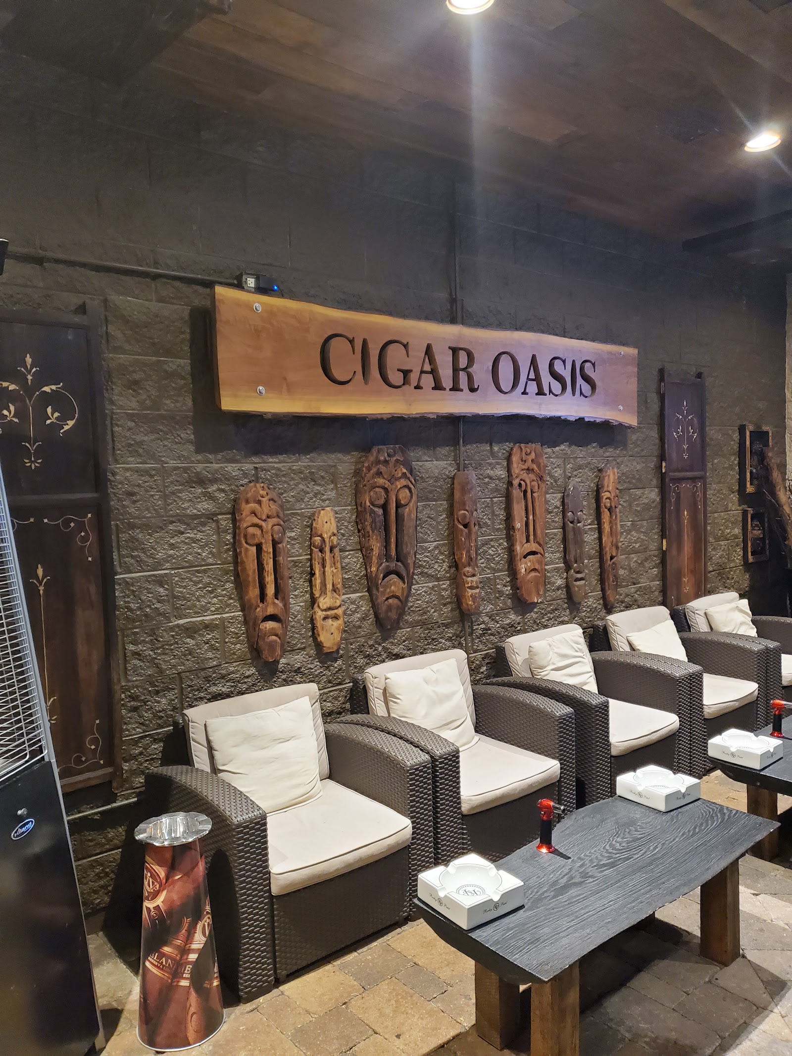 Cigar Oasis Oak Park photo 9