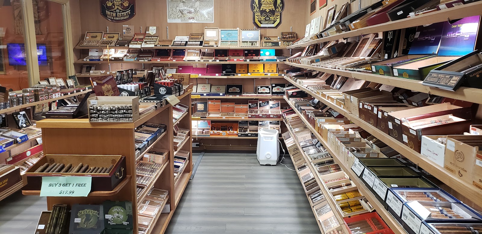 Cigar Palace photo 3