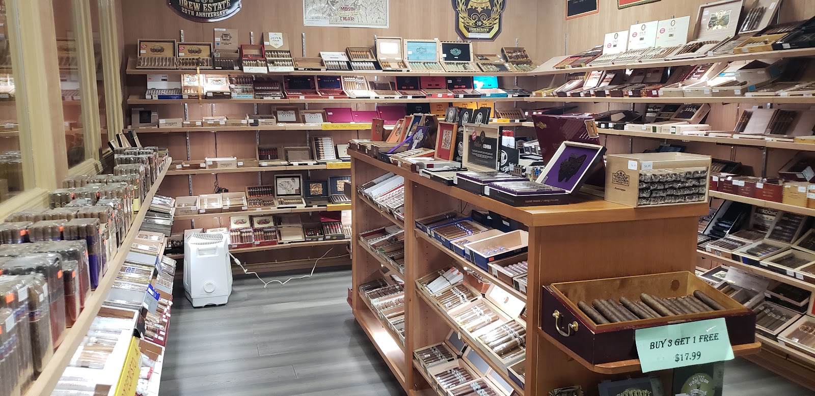 Cigar Palace photo 6
