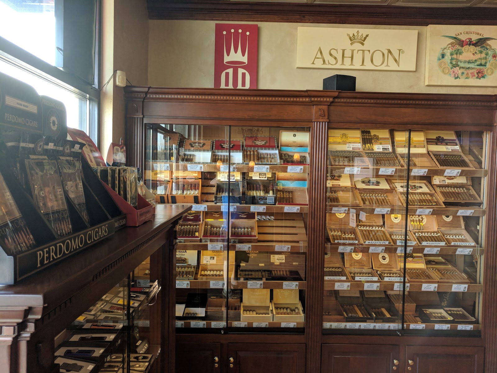 Cigar Realm - Ashland, VA photo 4