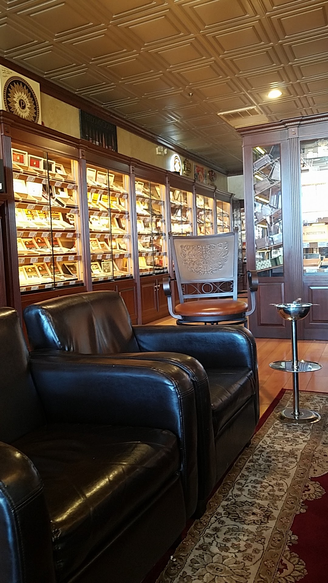 Cigar Realm - Ashland, VA photo 6