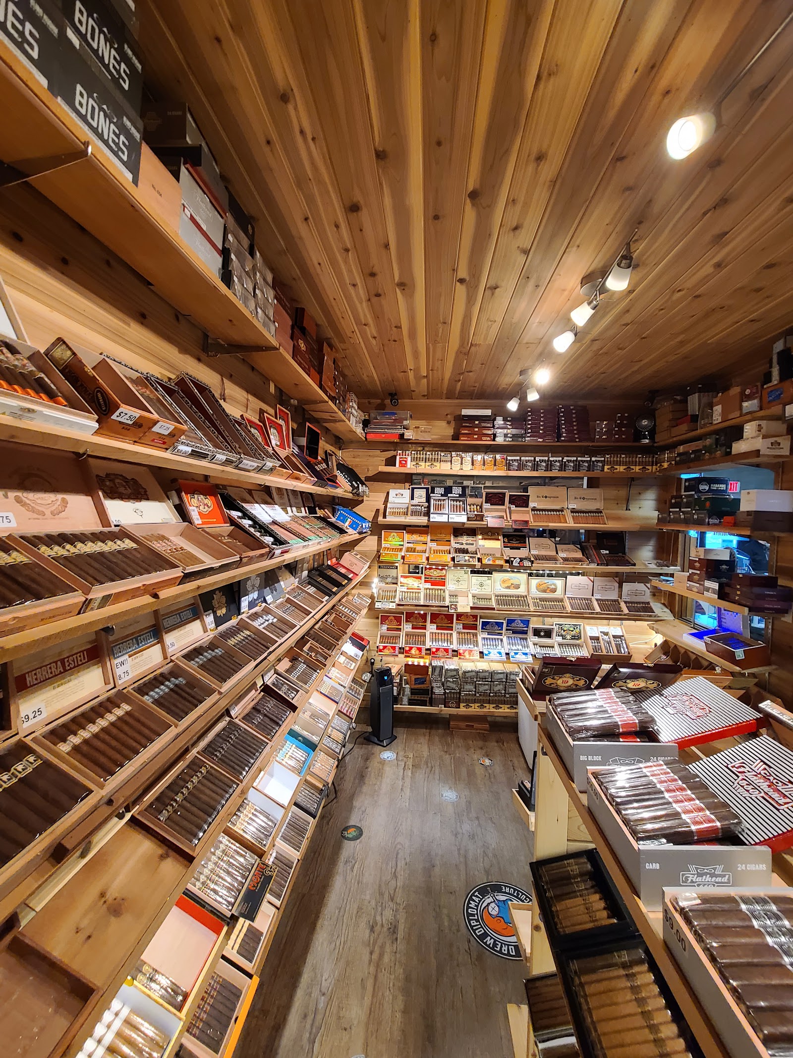 Cigar Savvy photo 2